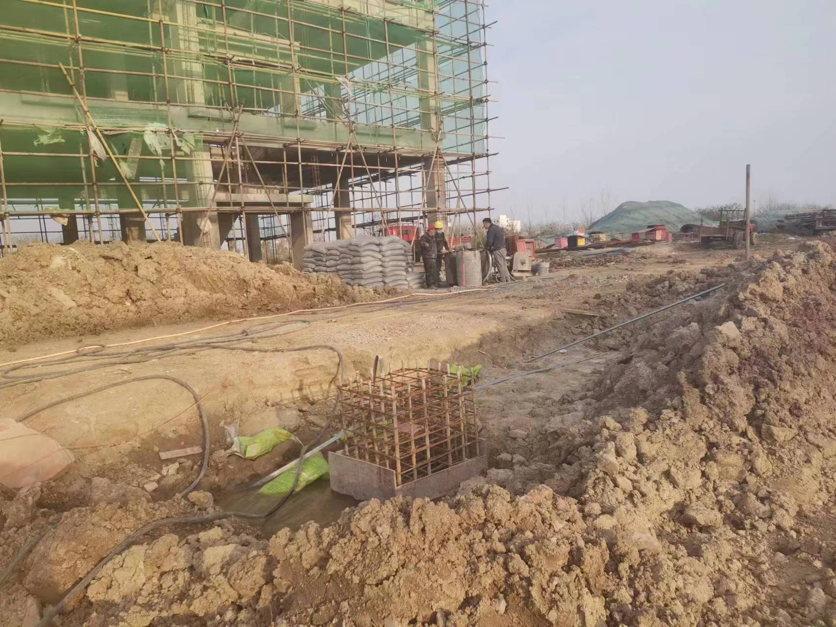 永昌当桥梁出现裂缝的时候应该及时加固修补